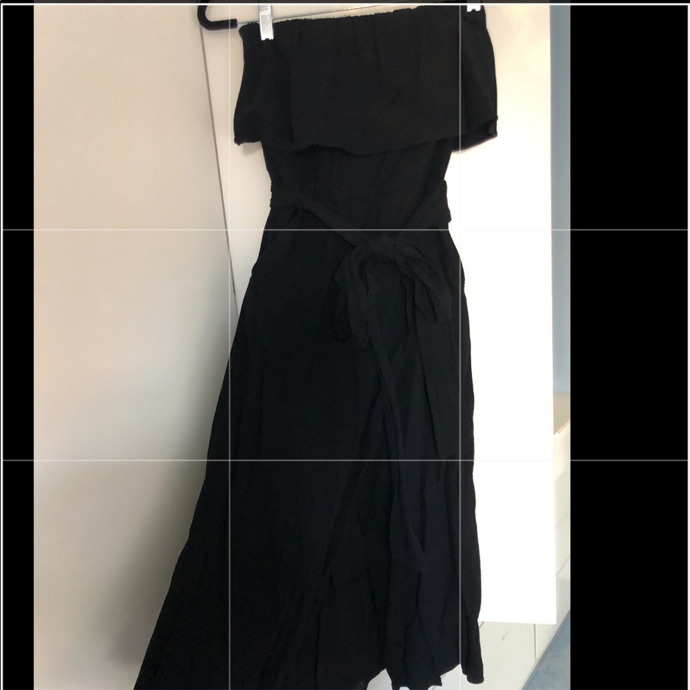 Black strapless dress